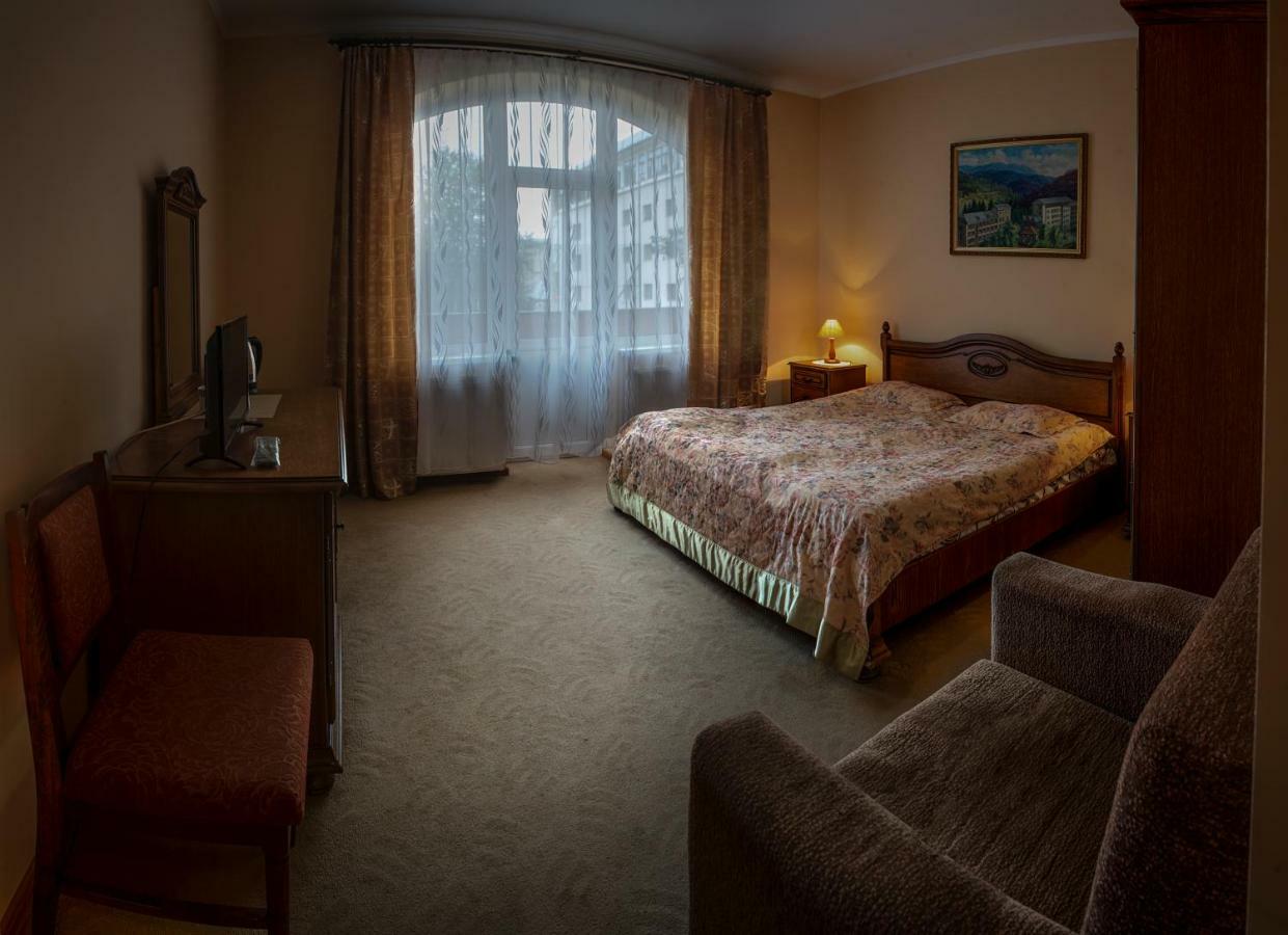 Gortenziya Hotell Poljana Exteriör bild