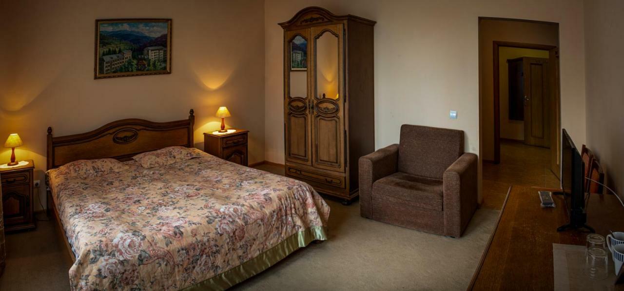Gortenziya Hotell Poljana Exteriör bild